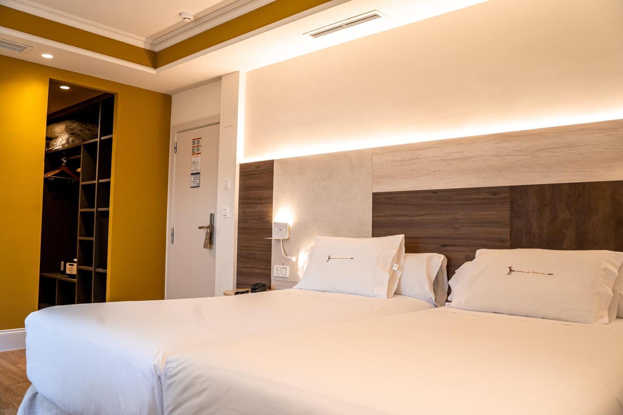 Hotel Rio Bidasoa Hondarribia Exterior photo